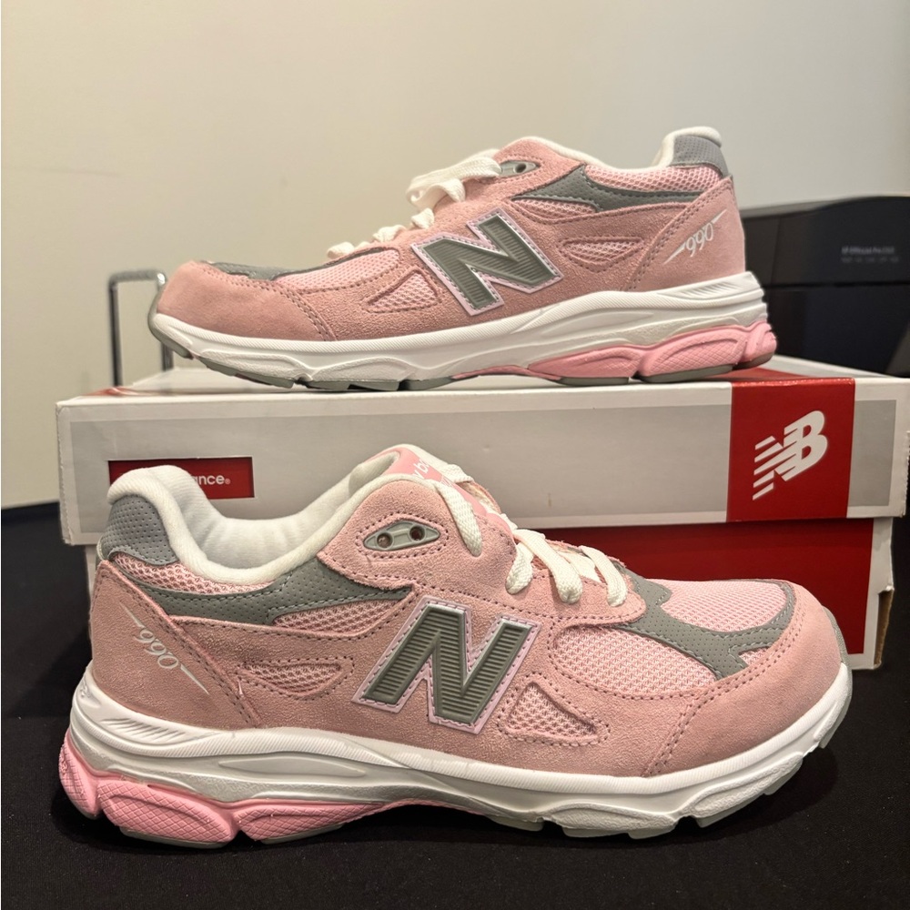 New Balance Kids 990 Pink and Gray Running Shoes (rare) KJ990PGG Size 5.5